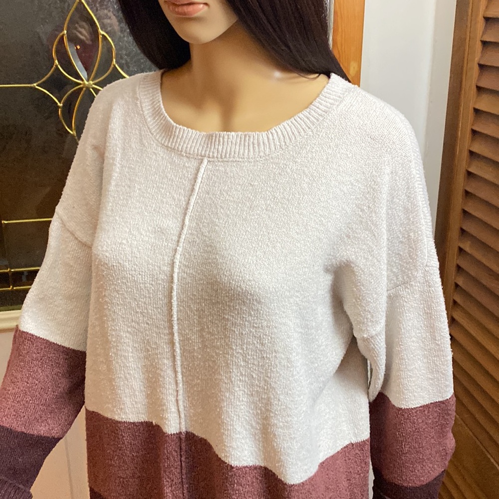 GUC - Ana - Color Block Sweater - Size Medium - Picture 3 of 10